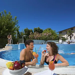 https://hotel-albicocco.riccione-hotels.org